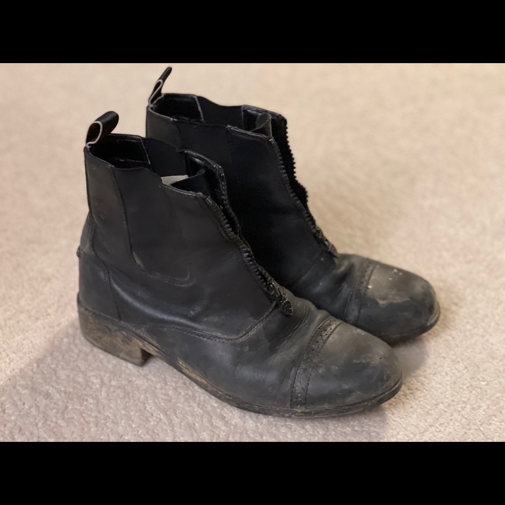 Ariat Ladies’ Zip Paddock Boots Size 4 US